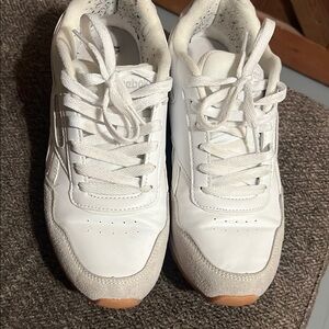 Reebok White and Beige Sneakers